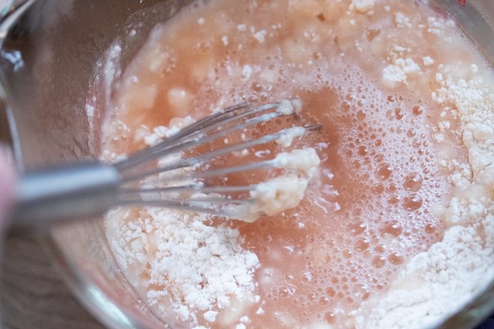 Carne Guisada: Add flour to reserved juices and water