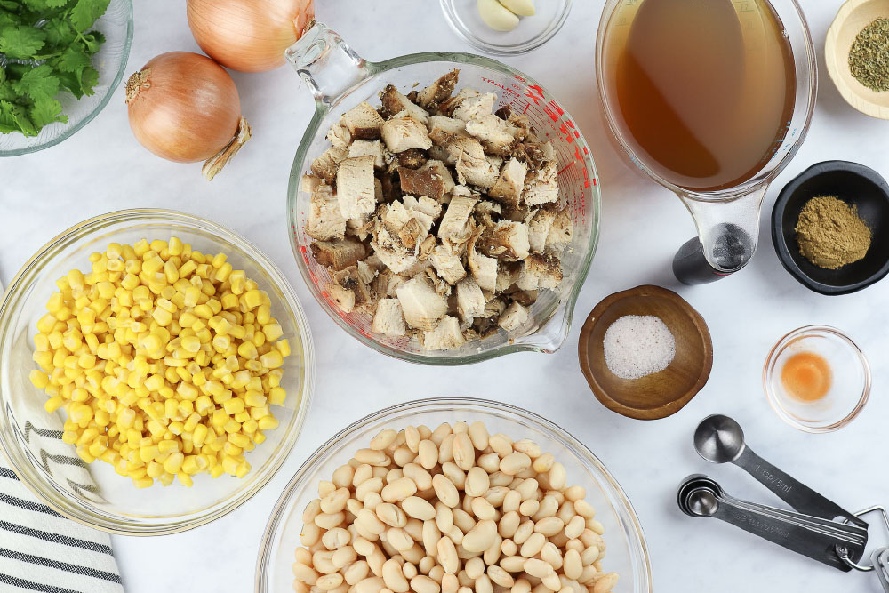 ingredients for slow cooker white chicken chili