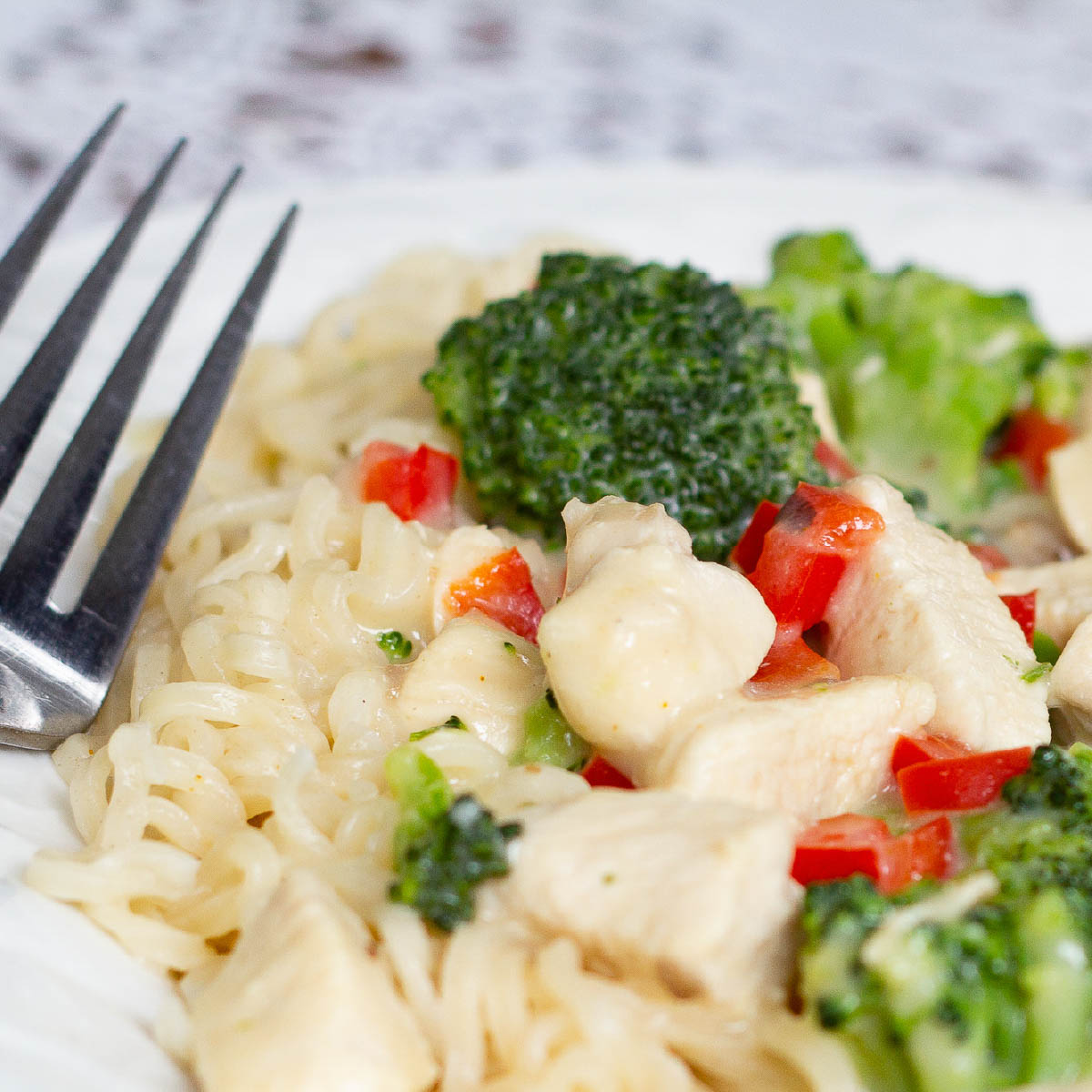 Creamy Chicken and Broccoli Ramen